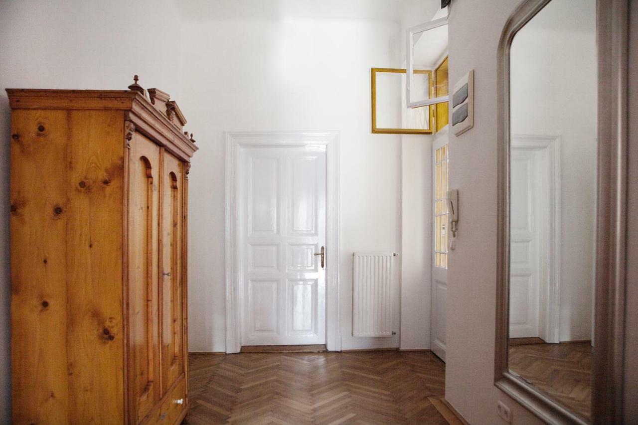 Grand Budapest Apartment Exterior photo